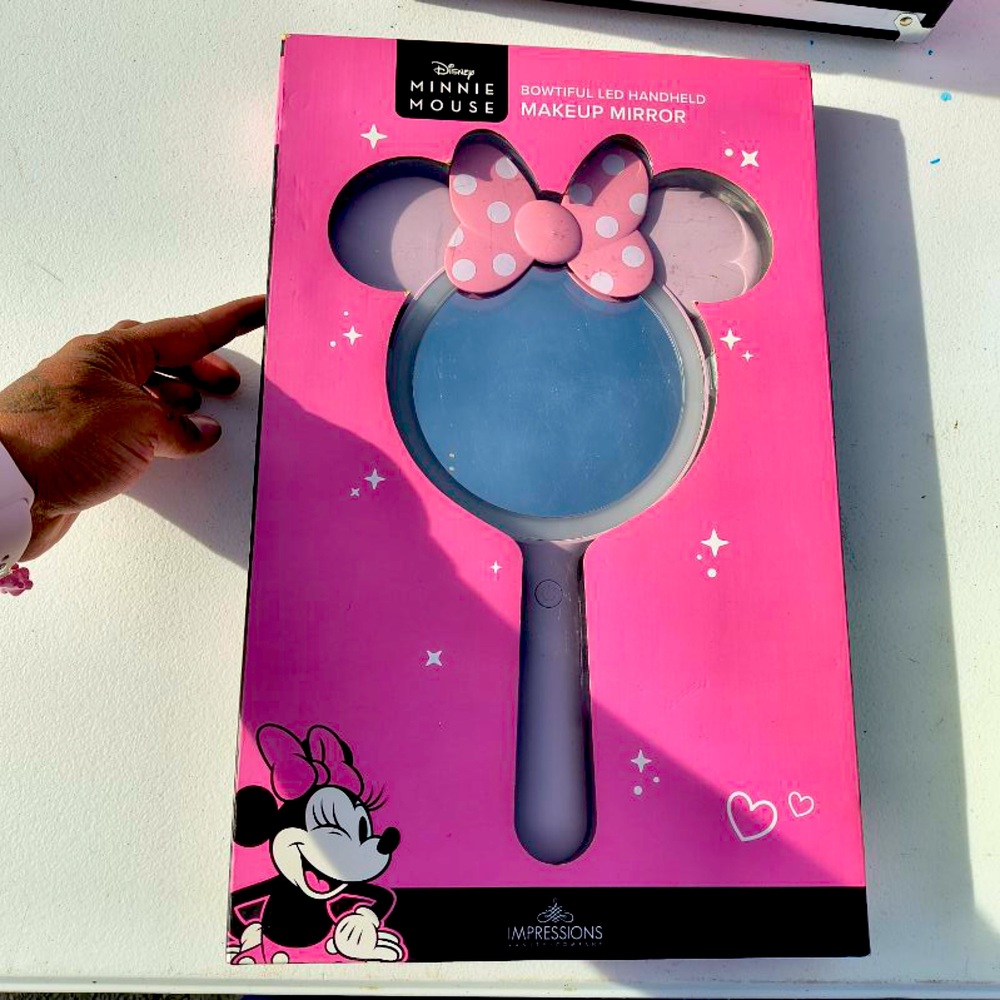 Impression x Minnie mouse Disney Xl handheld LED light mirror